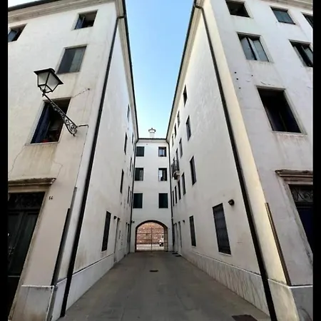 Lägenhet Oasi Di Pace In Centro *